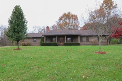 8698 Mount Hope Rd, New Haven, OH 45030-9702