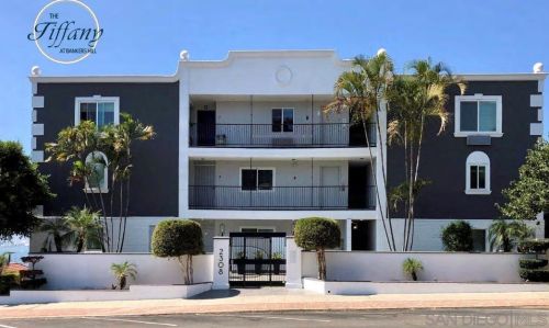 2308 Albatross St, San Diego CA  92101-1487 exterior