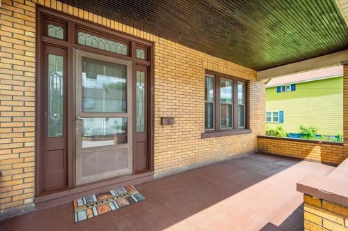 2601 9th Ave, Beaver Falls, PA 15010-3705