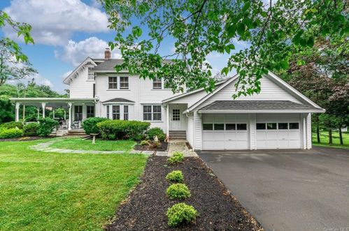 128 Viola Rd, Airmont, NY 10901-3306