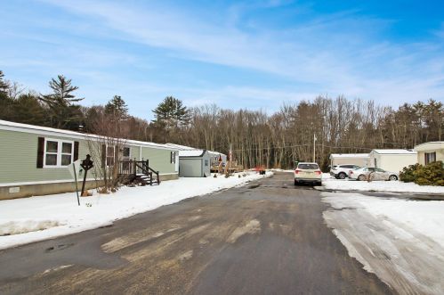 2 Elcona Dr, Keene NH  03431-5706 exterior