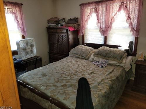 830 Fable Ave, Manville NJ  08835-2516 exterior