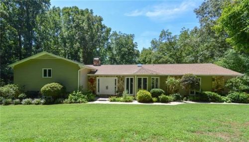 8378 Pompano Rd, Harrisburg, NC 28075-9666