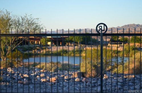 2908 Esmerelda Dr, Bullhead City AZ  86429-1126 exterior