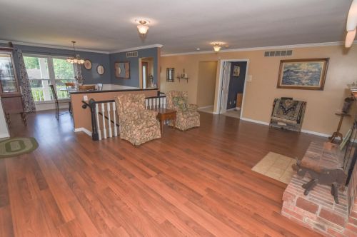 8883 Valley Circle Dr, Florence KY  41042-9523 exterior