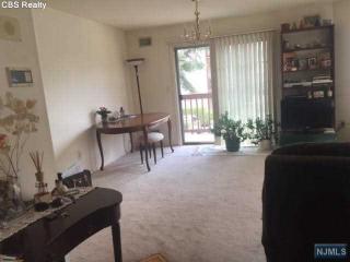 1492 Westgate Dr, West Fort Lee NJ  07024-2149 exterior