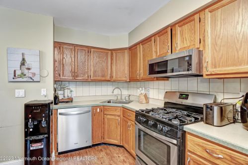 88 Rita Ln, Jackson Twp NJ  08527-2367 exterior