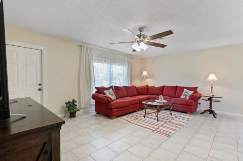 3549 Taconic Dr, West Palm Beach FL  33406-4916 exterior