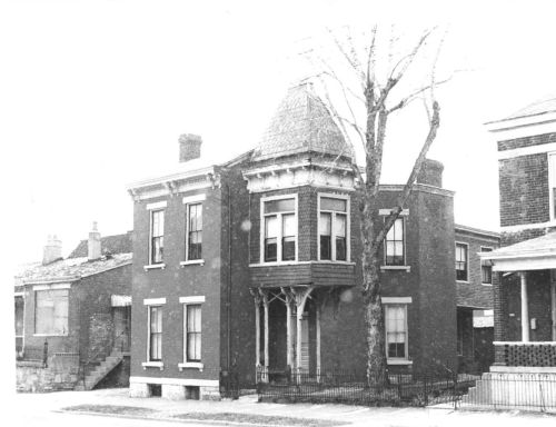 910 Russell St, Covington KY  41011-1427 exterior