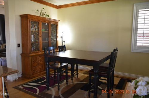 706 Princessa Dr, Oxnard CA  93030-7690 exterior