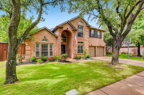 2820 Glen Ellen Dr, Lewisville, TX 75022-8006