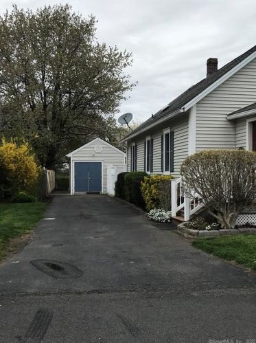 38 Fairview Ave, Bristol, CT 06010-7308
