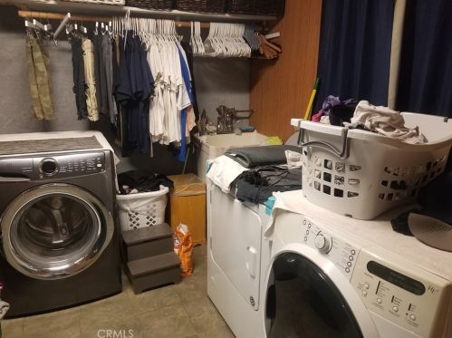 8154 Wakefield Ave, Van Nuys CA  91402-5329 exterior