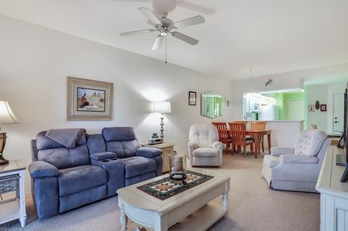 13040 Amberley Ct, Bonita Springs, FL 34135-3470