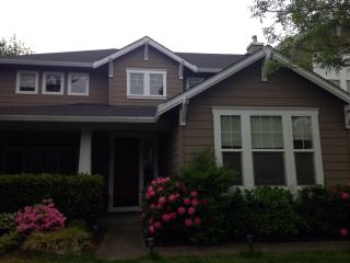 1121 240th Way, Redmond WA  98075-8139 exterior