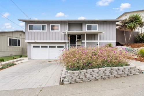 1128 Manzanita Dr, Pacifica, CA 94044-4347