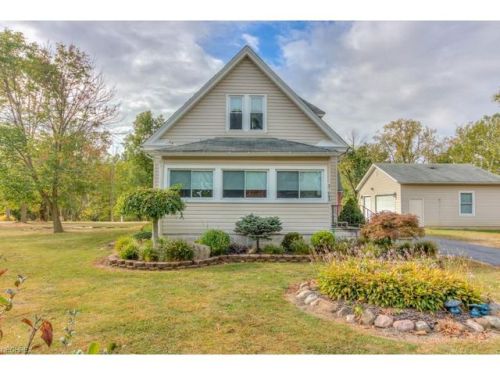 37093 Giles Rd, North Eaton, OH 44044-9709