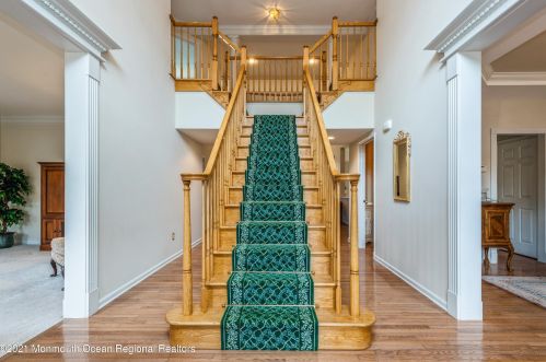 160 Forest Haven Ct, East Freehold, NJ 07728-9029