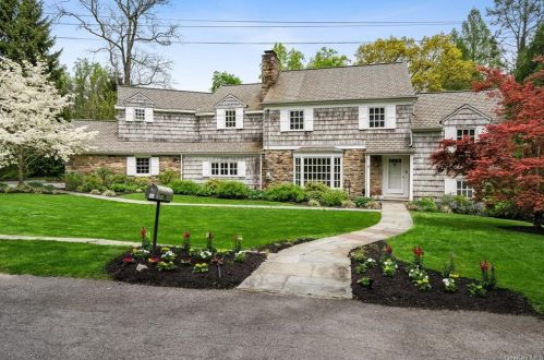 65 Griffen Ave, Scarsdale, NY 10583-7646