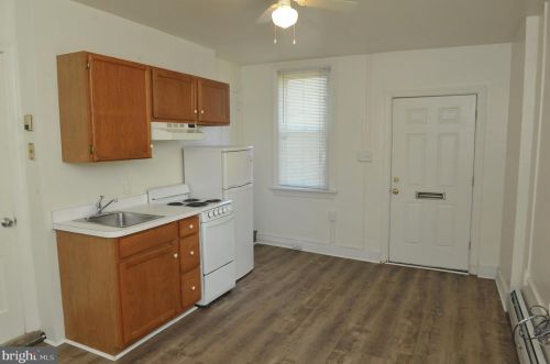 112 3rd St, Lemoyne PA  17043-1907 exterior