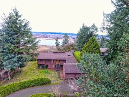 2818 Nisqually View Loop, Olympia, WA 98516-2354