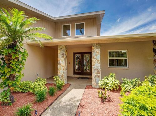 2271 Adam Ct, Palm Harbor, FL 34683-5802