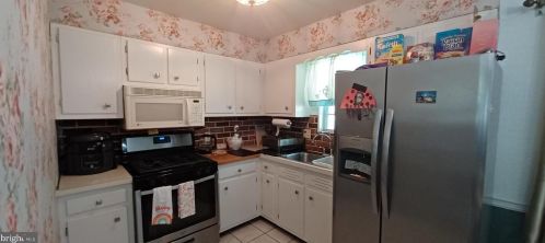 109 Sporting Hill Rd, Navy Sup Dpt PA  17050-2454 exterior