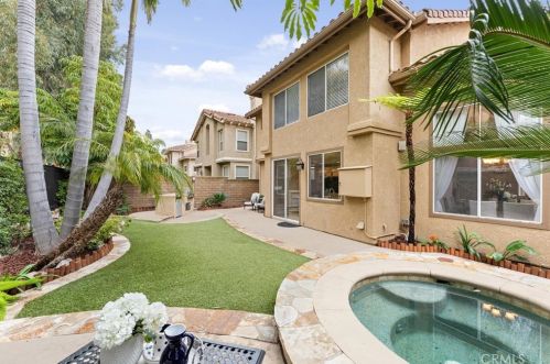 2741 Timmons, Tustin CA  92782-1325 exterior