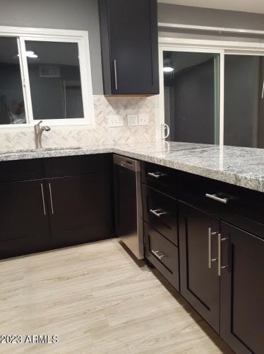 4565 17th Ave, Phoenix AZ  85015-3814 exterior