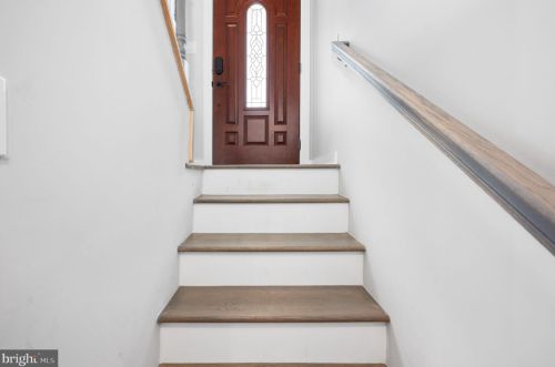 5901 Danielle Dr, Fredericksburg VA  22407-6495 exterior