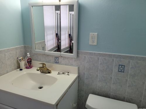 97-19 89th St, Jamaica NY  11421-1323 exterior