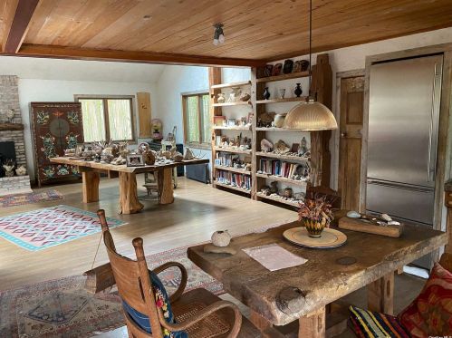 75 Harrison Ave, East Hampton, NY 11937-4835