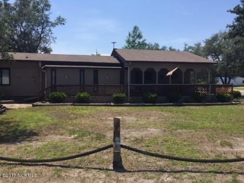 2553 Maiden Ln, Supply, NC 28462-2452