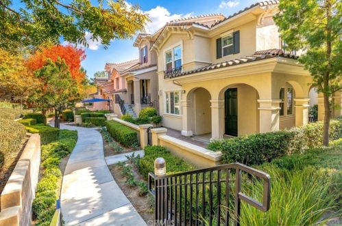 29064 Portland Ct, Temecula CA  92591-7594 exterior