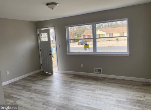 331 Constitution Dr, Lacey NJ  08731-1726 exterior
