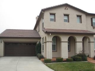 2358 Fairview Pl, Fairfield CA  94534-8630 exterior