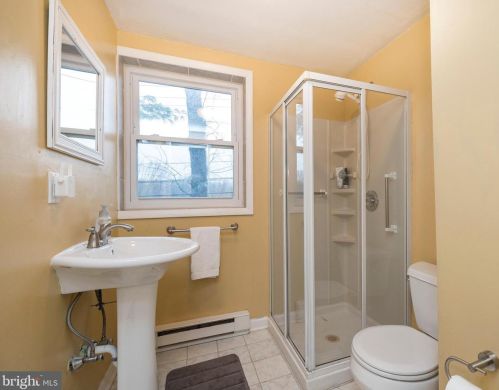 1298 Marshallton Thorndale Rd, Downingtown PA  19335-3754 exterior