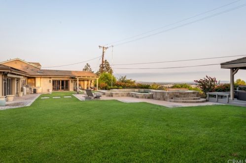 1940 Skycrest Dr, Fullerton CA  92831-1935 exterior