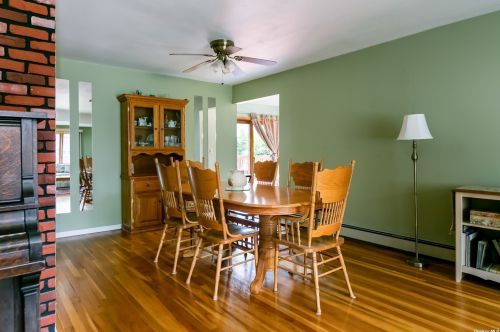 2047 Hancock Ave, North Bellmore NY  11710-1516 exterior