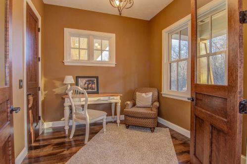 1323 6th St, Hudson, WI 54016-1343