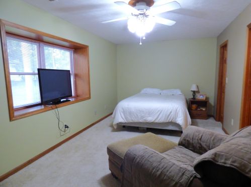 1501 Whispering Pines Ln, Bellefontaine OH  43311-9263 exterior