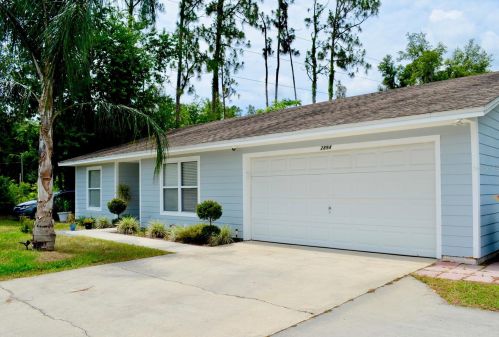 2894 Lake Helen Osteen Rd, Deltona, FL 32738-1894