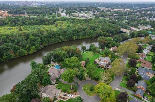 48 Patton Dr, East Brunswick NJ  08816-1130 exterior