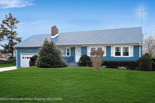 1703 Maxwell Dr, Belmar NJ  07719-3851 exterior