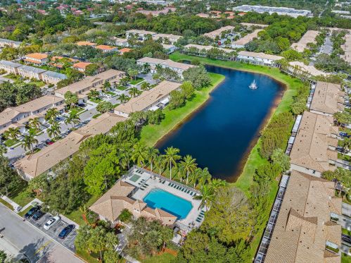 330 Timberwalk Trl, Jupiter FL  33458-5594 exterior