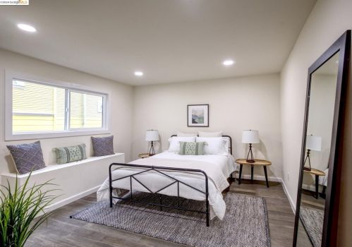 557 63 St, Oakland CA 94609-1244 exterior