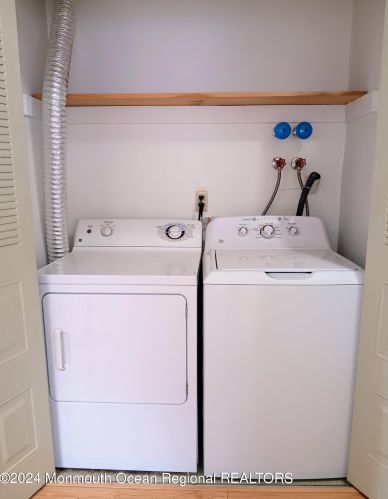 33 Azalea Cir, Jackson Twp NJ  08527-2555 exterior