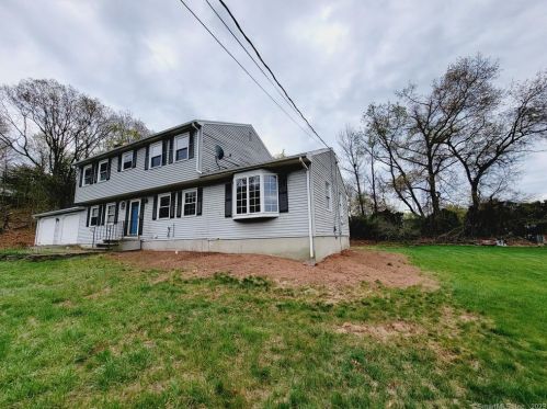 16 Rance Ct, North Haven, CT 06473-3454