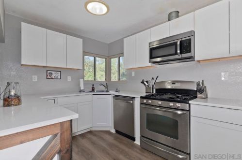 9606 Marilla Dr, Lakeside CA  92040-2806 exterior