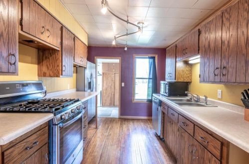 800 12th Ave, Hammond WI  54002-9322 exterior